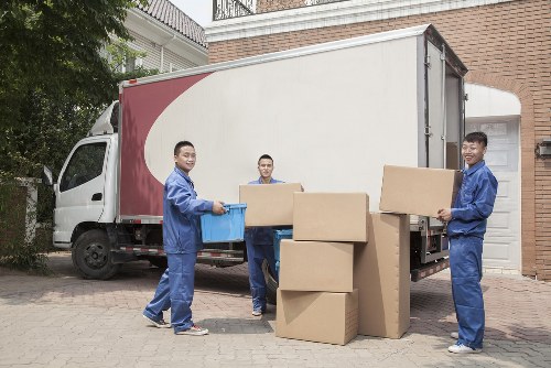 Removal truck hire for a home move in New Malden
