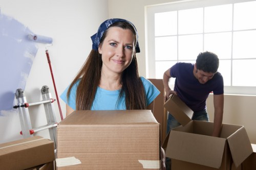 Packing and loading support for house moves in New Malden